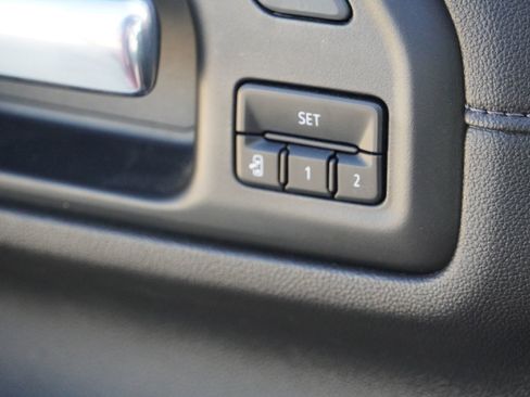 Used 2023 GMC Sierra 3500 Denali image 20