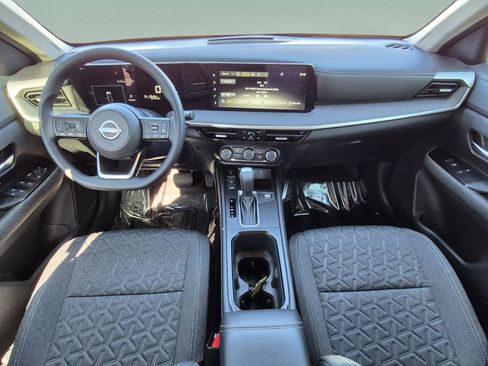 Certified 2025 Nissan Kicks SV AWD/4WD image 12