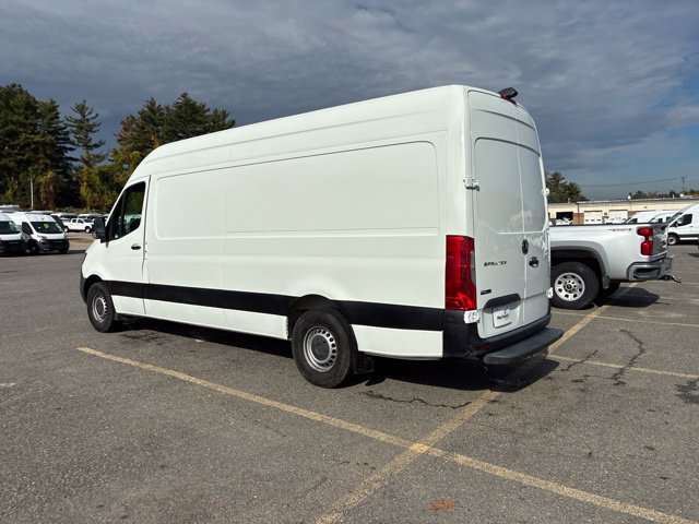 Used 2021 Mercedes-Benz Sprinter 2500 w/ Driver Convenience Package image 4