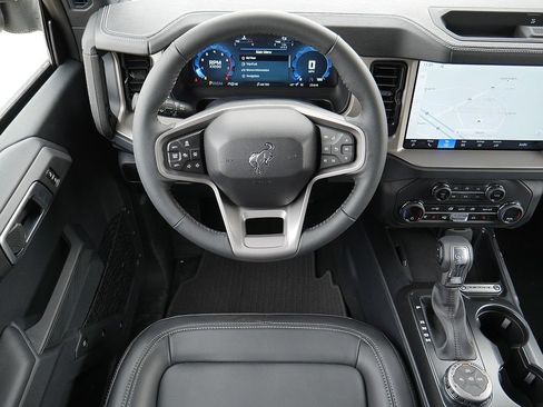 New 2026 Ford Bronco Outer Banks AWD/4WD image 17
