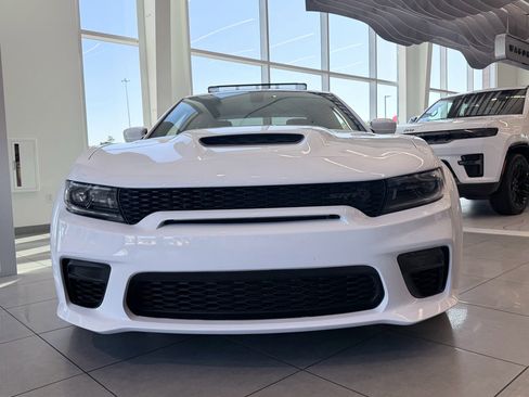 Used 2022 Dodge Charger SRT Hellcat w/ Harman/Kardon Audio Group RWD image 3