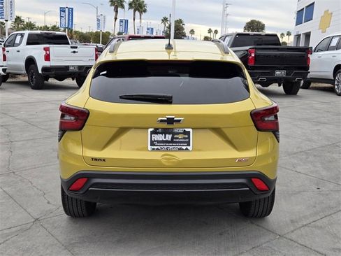 Certified 2024 Chevrolet Trax RS w/ Sunroof Package image 5