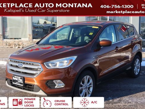 Used 2017 Ford Escape SE image 1