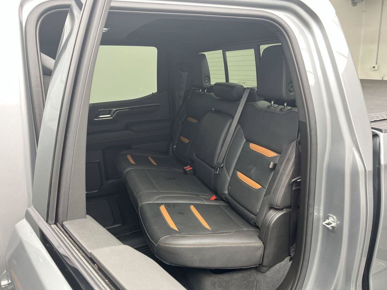 Certified 2023 GMC Sierra 1500 AT4 w/ Technology Package AWD/4WD image 16