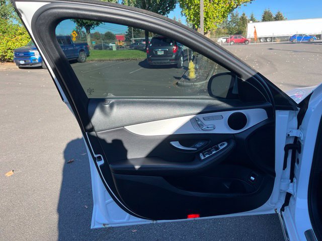 Used 2021 Mercedes-Benz C 300 4MATIC Sedan image 17
