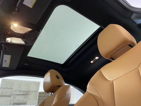 Used 2025 BMW 230i xDrive Coupe w/ Premium Package image 13