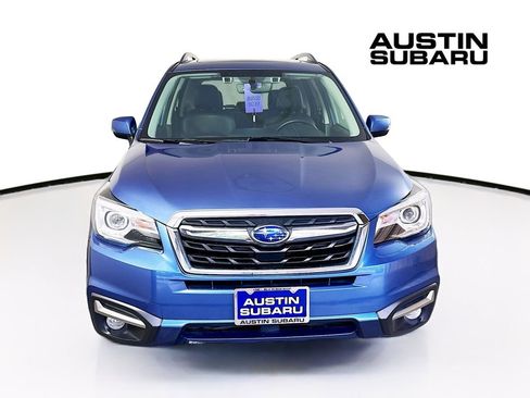 Used 2017 Subaru Forester 2.5i Touring AWD/4WD image 2