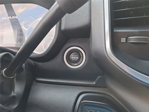 Used 2023 RAM 2500 Big Horn w/ Level 1 Equipment Group image 25