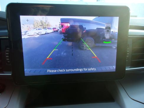 Certified 2023 Ford Explorer XLT w/ Equipment Group 202A image 19