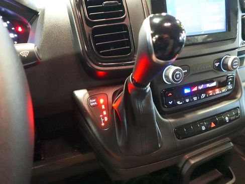 Used 2024 RAM ProMaster 3500 w/ Convenience Group image 22