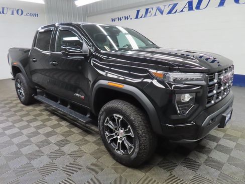 Used 2024 GMC Canyon AT4 w/ AT4 Premium Package image 3