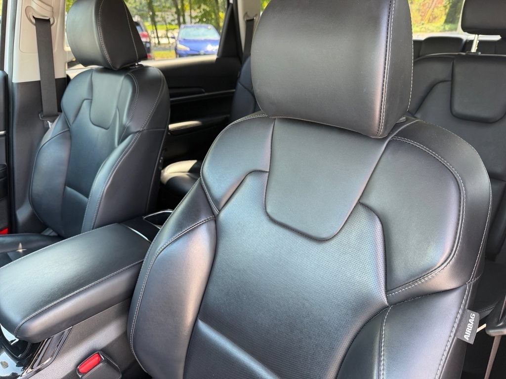 Used 2024 Kia Telluride S w/ S Sunroof Package FWD image 13