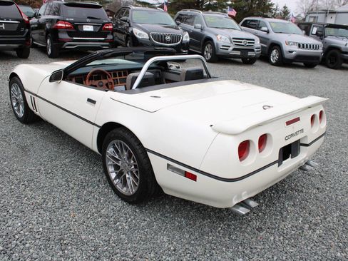 Used 1989 Chevrolet Corvette Convertible image 9