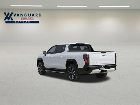 New 2025 GMC Sierra EV Denali image 7