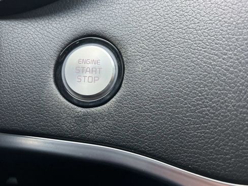 Used 2019 Kia Stinger GT image 25