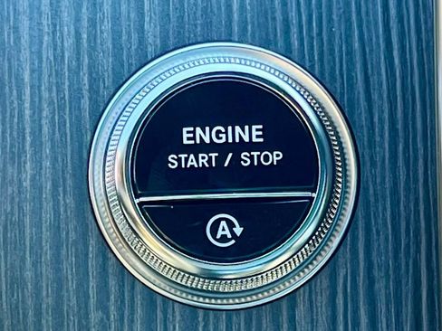 Certified 2026 Mercedes-Benz GLC 300 4MATIC image 21