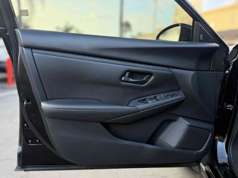 Used 2025 Nissan Sentra S FWD image 13
