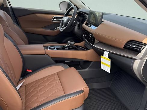 New 2026 Nissan Rogue Platinum AWD/4WD image 14