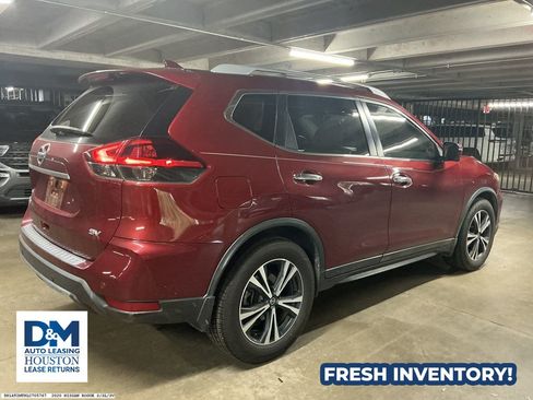Used 2020 Nissan Rogue SV w/ Sun & Sound Touring Package FWD image 5