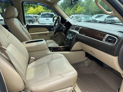 Used 2013 GMC Yukon Denali RWD image 5