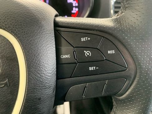 Used 2018 Dodge Durango SXT w/ Quick Order Package 2BB image 38