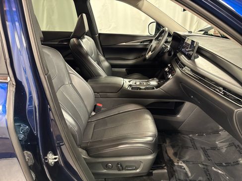 Used 2025 INFINITI QX60 Luxe AWD/4WD image 30