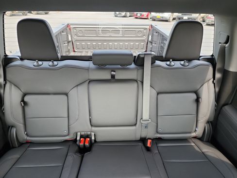 New 2026 GMC Sierra 2500 SLT w/ SLT Convenience Package image 26