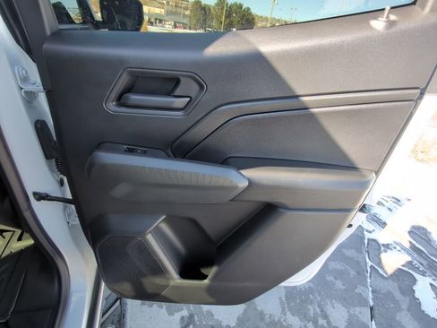 Used 2025 Chevrolet Colorado Trail Boss image 29