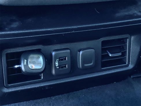 Used 2021 GMC Sierra 1500 Elevation image 35