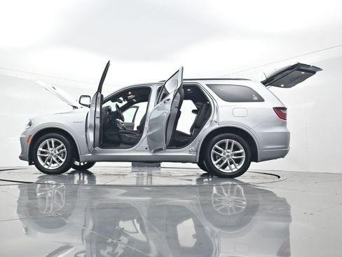 Used 2023 Dodge Durango R/T image 43