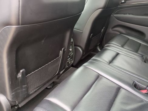 Used 2020 Jeep Grand Cherokee High Altitude AWD/4WD image 19