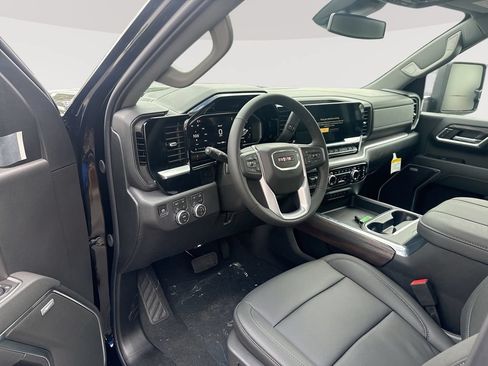 New 2026 GMC Sierra 3500 SLT w/ SLT Premium Package AWD/4WD image 10