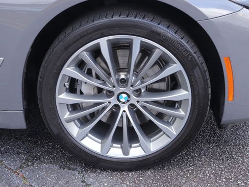 Certified 2022 BMW 540i image 40