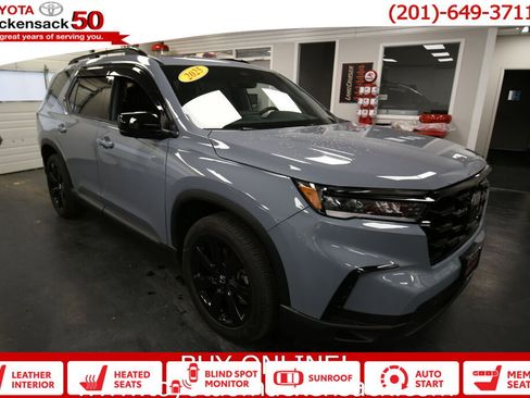 Used 2025 Honda Pilot Black Edition image 1