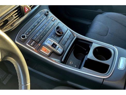 Used 2023 Hyundai Santa Fe SEL image 17