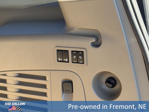 Certified 2020 GMC Yukon XL SLT w/ Premium Edition image 6