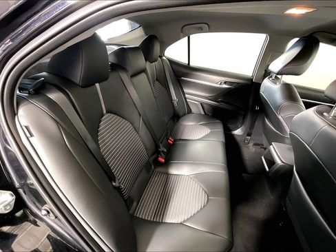 Used 2022 Toyota Camry SE FWD image 35