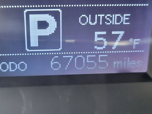 Used 2014 Toyota Highlander LE FWD image 53
