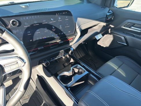 New 2026 Chevrolet Silverado EV Trail Boss image 16