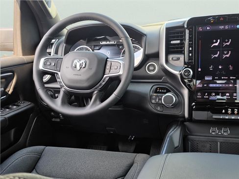 New 2026 RAM 1500 Big Horn AWD/4WD image 34