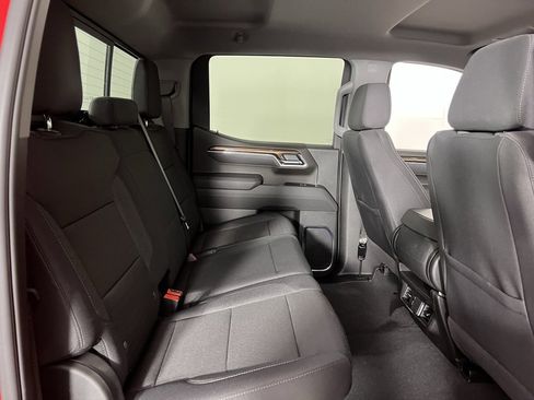 Used 2025 Chevrolet Silverado 1500 LT w/ Safety Package image 30