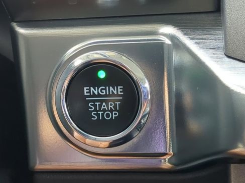Used 2023 Ford F150 Lariat w/ Equipment Group 502A High AWD/4WD image 22