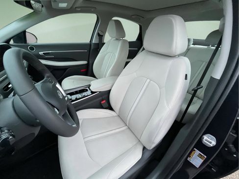 Used 2023 Hyundai Sonata SEL w/ Convenience Package image 12