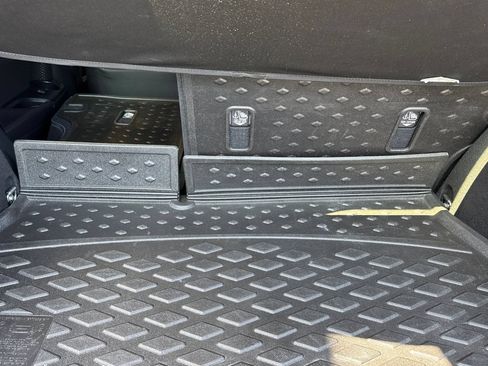 Certified 2021 Toyota C-HR XLE FWD image 20