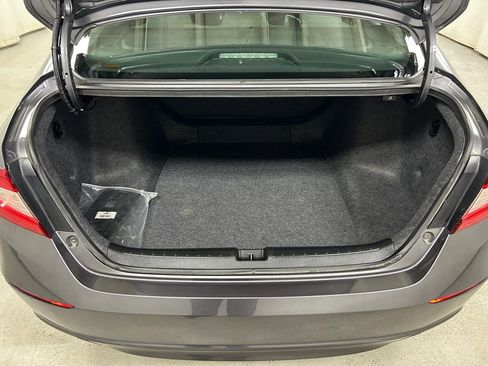 Used 2019 Honda Accord LX image 11