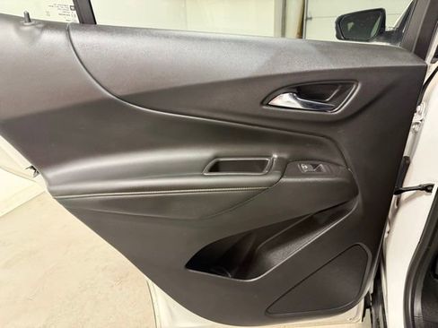 Used 2020 Chevrolet Equinox Premier image 22