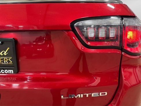 Used 2025 Jeep Compass Limited image 45