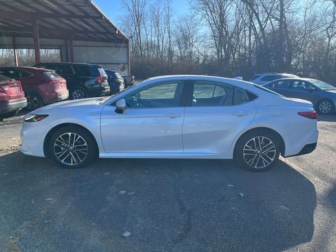 Certified 2025 Toyota Camry XLE image 32