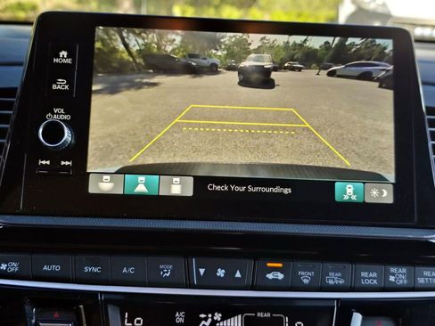 Used 2025 Honda Odyssey Sport-L image 29