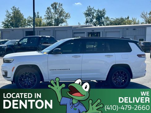 Used 2024 Jeep Grand Cherokee L Summit w/ High Altitude Package image 8